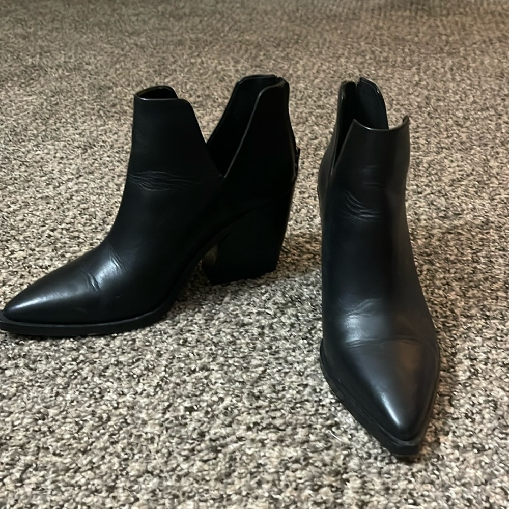 Vince Camuto ankle booties